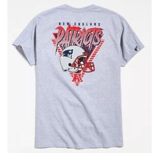NFL New England Patriots Football T-Shirt NWT